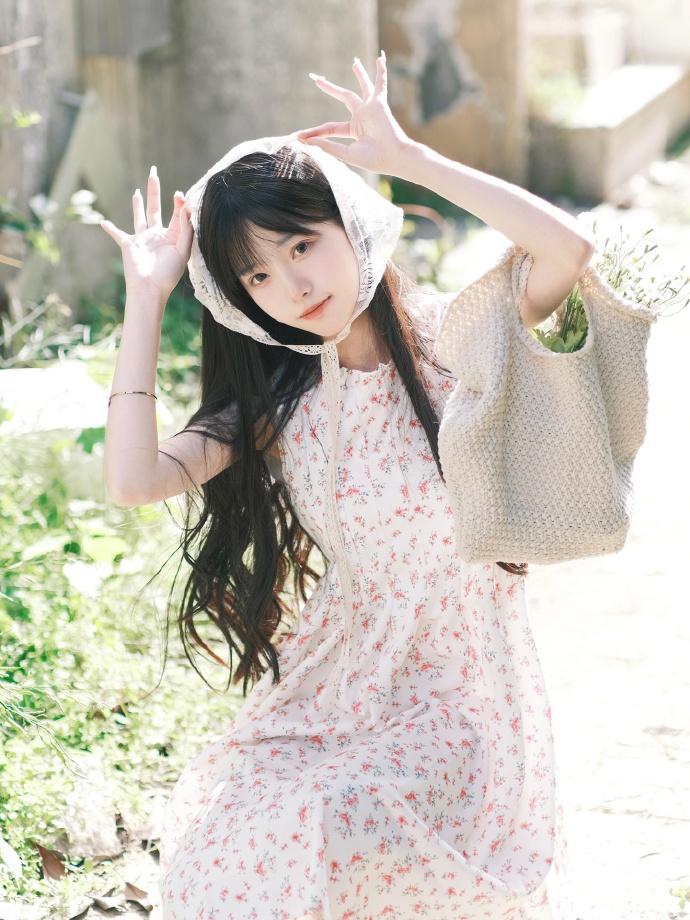 谢贤前妻甄珍得知谢贤去世消息难过落泪：他对我那么好那么照顾我